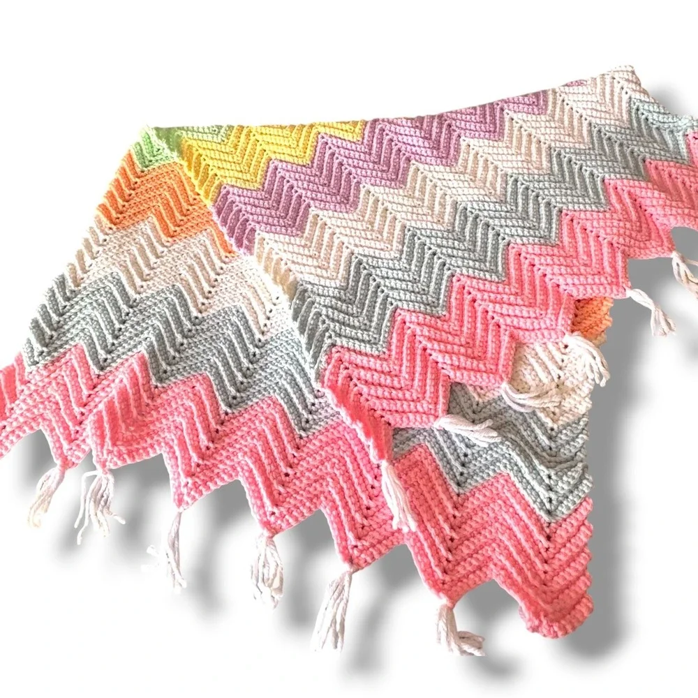 Handmade Crochet Pastel Rainbow Chevron Baby Blanket Tasseled Ripple Throw 24x39
